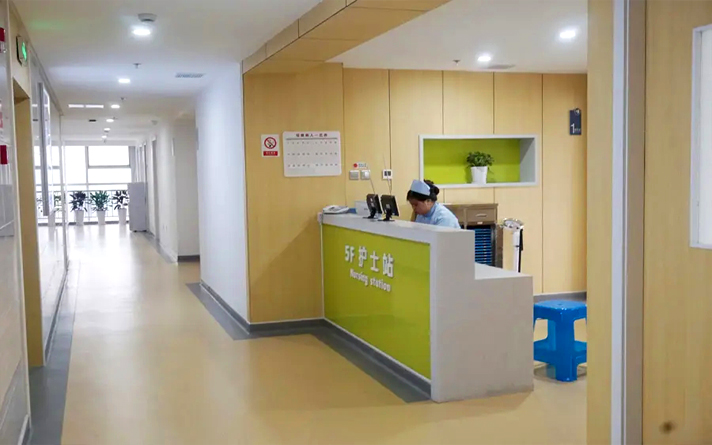 不同科室的医院专用门分别具备着哪些特点