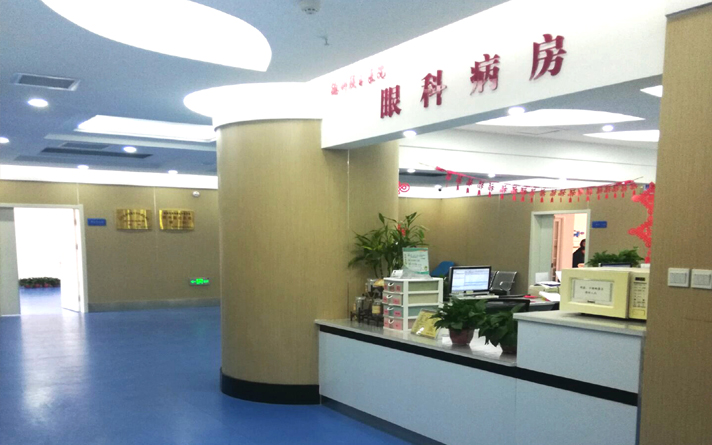 病房钢制门安装方法
