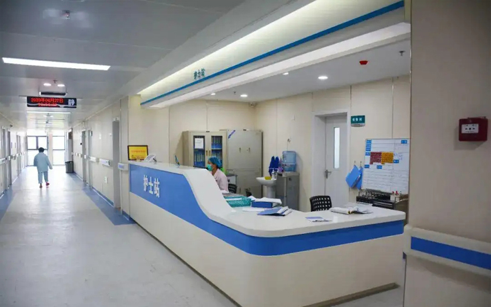 病房门安装视频教学